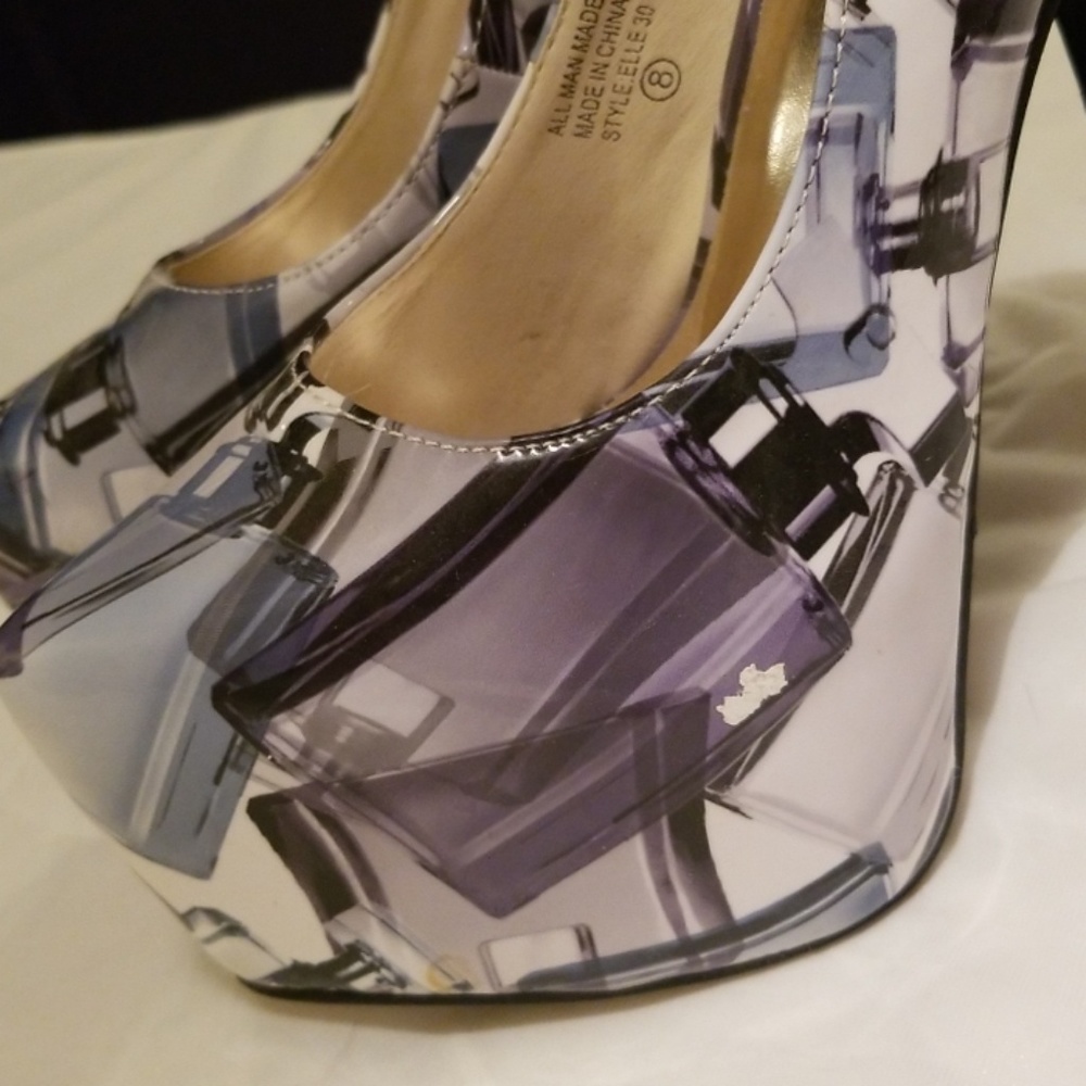 Shoes - Picture 4 of 4